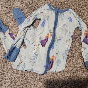 Little sleepies Elsa and Anna frozen zippy